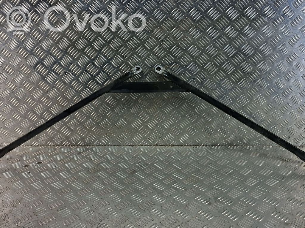 BMW 1 F20 F21 Kita variklio skyriaus detalė 