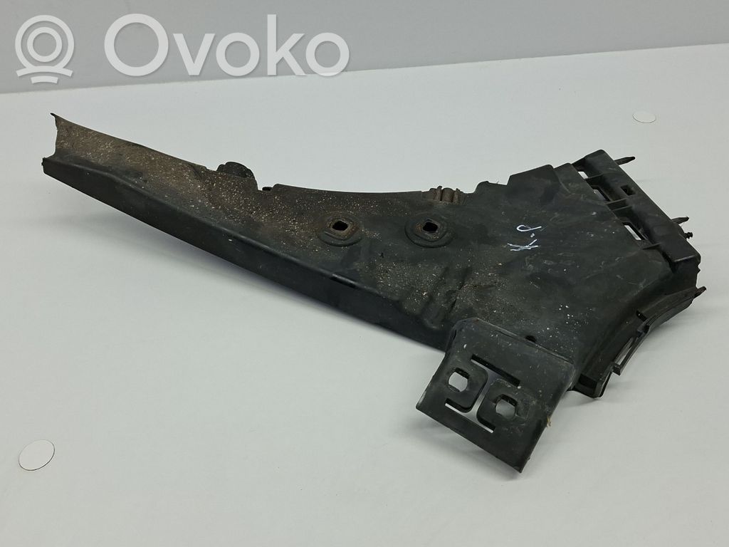 Audi Q7 4L Front bumper mounting bracket 