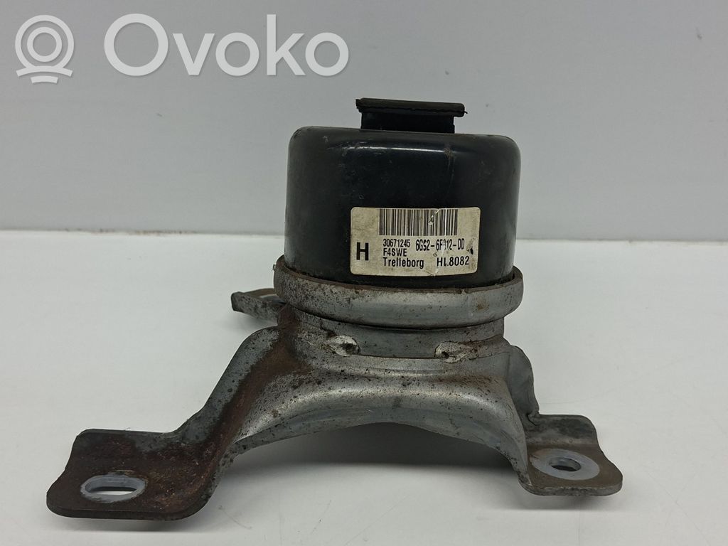 Volvo V60 Engine mount bracket 