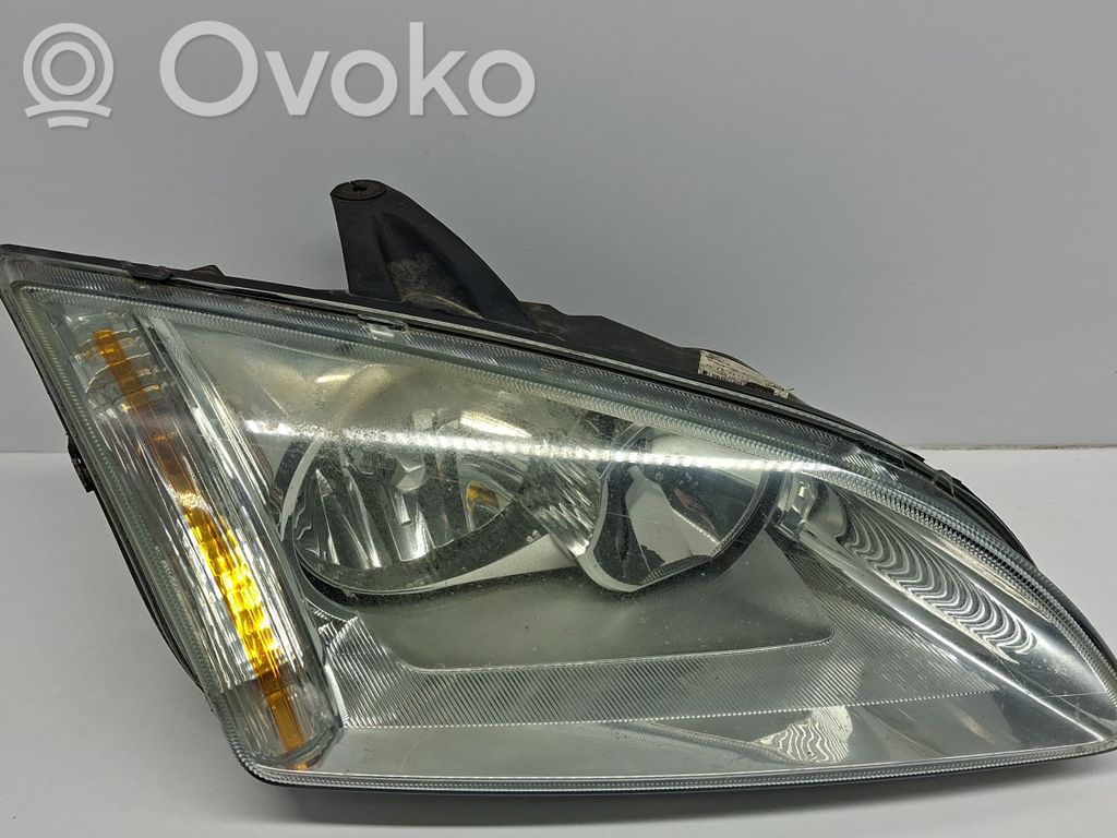 Ford Focus Headlight/headlamp 