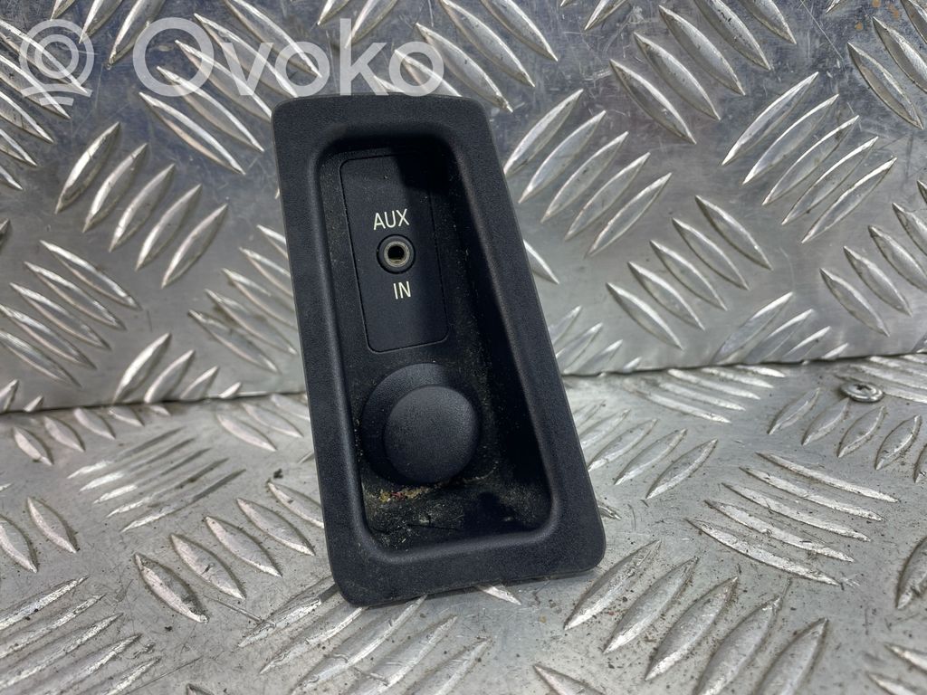 BMW 1 E81 E87 Cigarette lighter front 