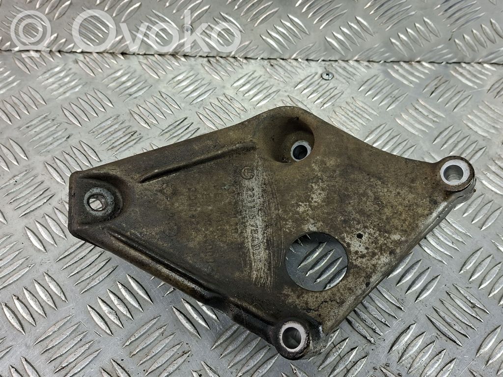 BMW X3 F25 Engine mounting bracket 