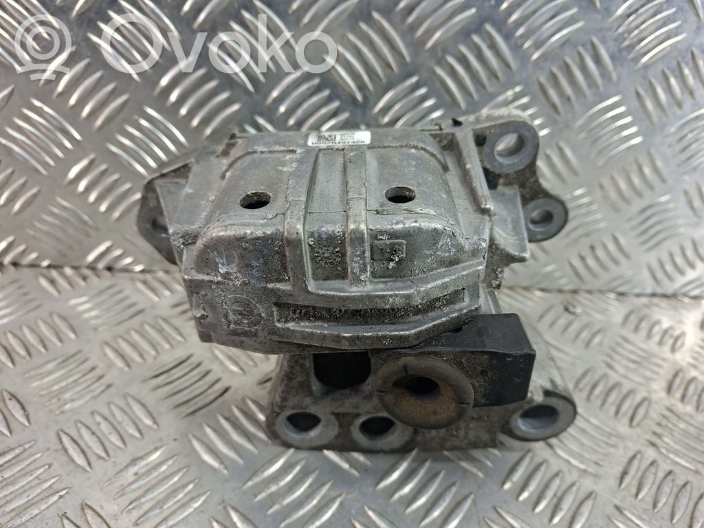 Engine mount bracket   00520497420,01734,26716