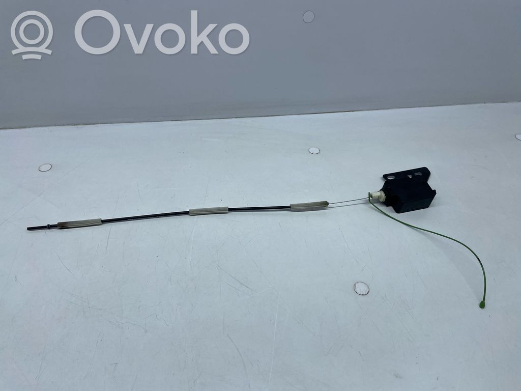 BMW 6 E63 E64 Degalų bako dangtelio spyna 