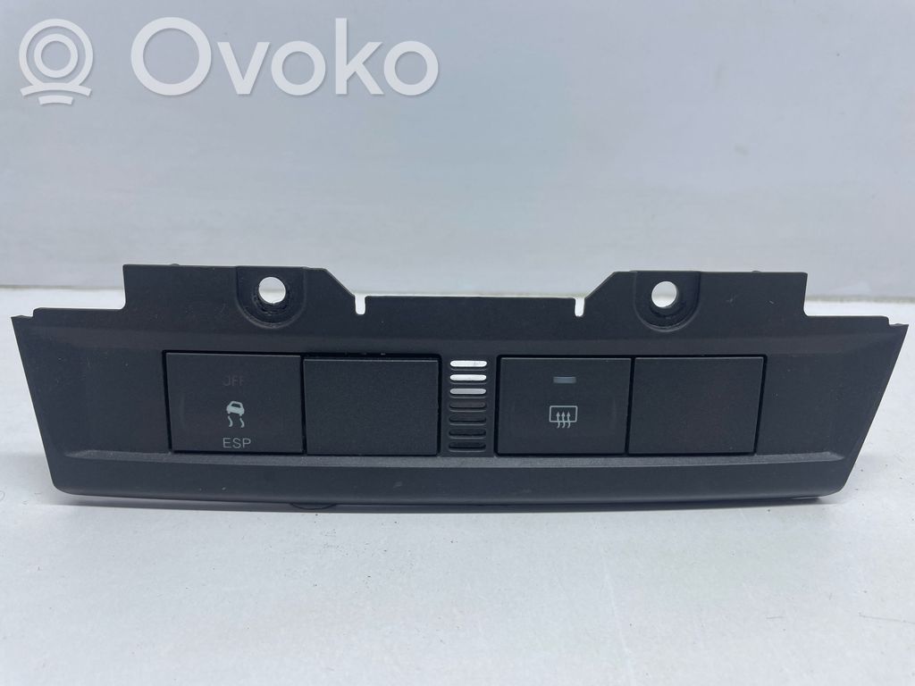 Ford Focus Stiklo šildymo elektra jungtukas 