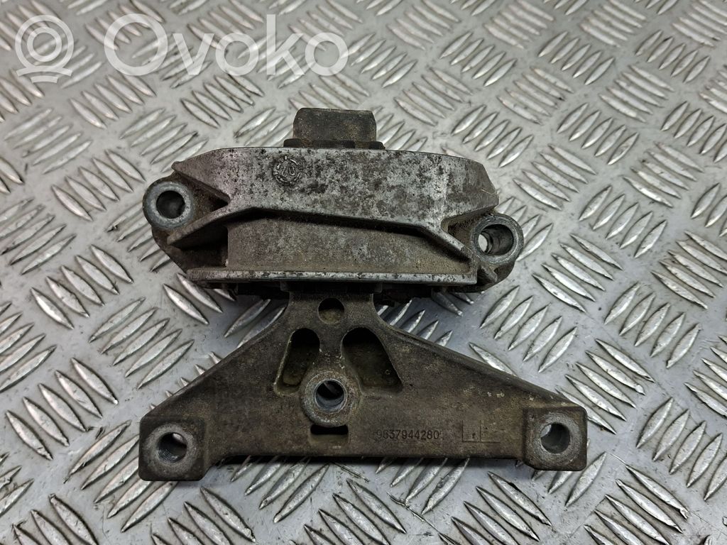 Citroen C3 Dzinēja spilvens 