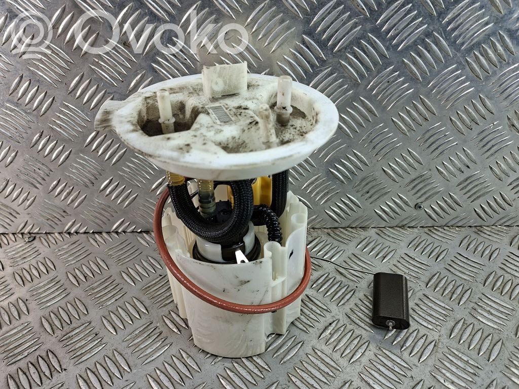 Volvo V40 Pompe à carburant 