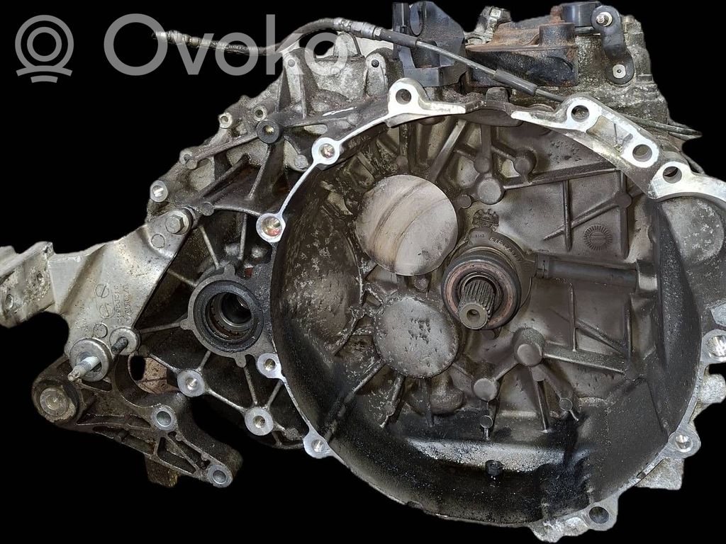 Volvo V40 Manualna 6-biegowa skrzynia biegów 