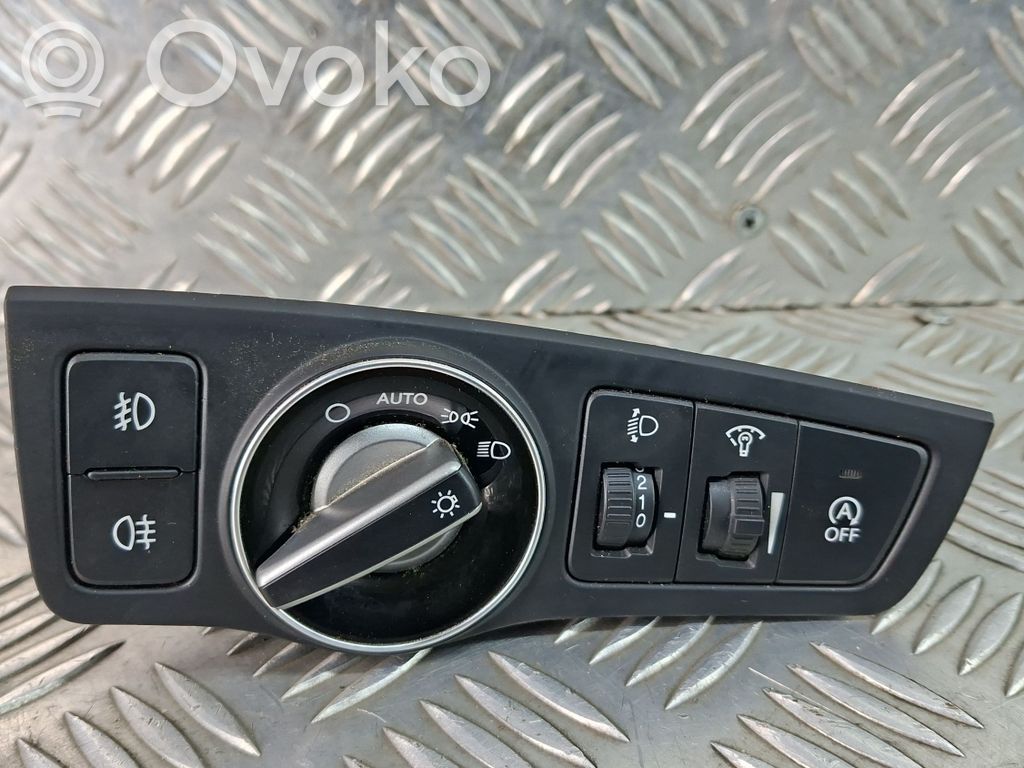 Hyundai i40 Light switch 