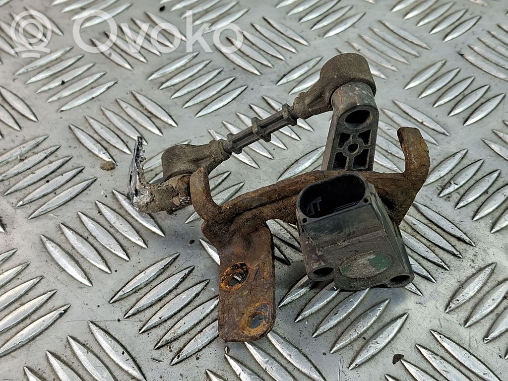 Jaguar XE Rear air suspension level height sensor 