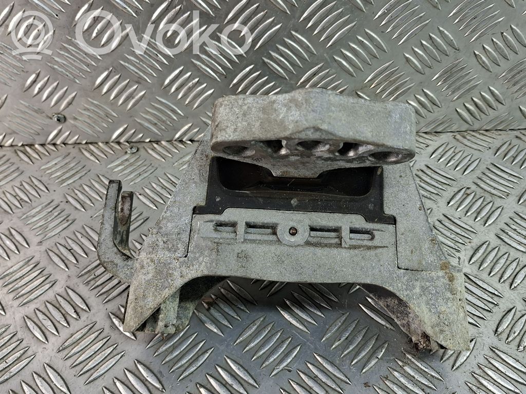 Opel Astra J Engine mount bracket 