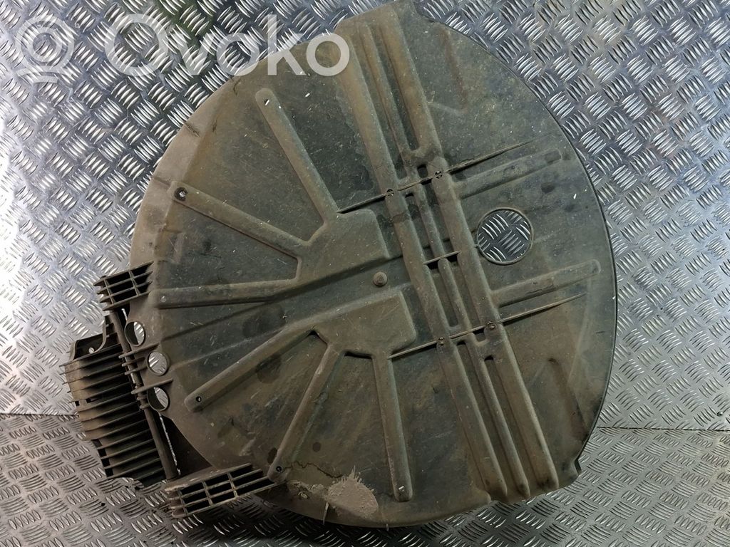 BMW X3 E83 Spare wheel mounting bracket 
