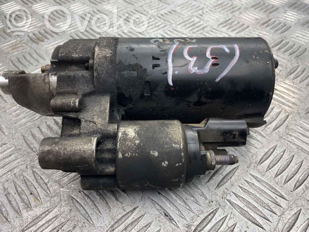 Audi A5 8T 8F Starter motor 