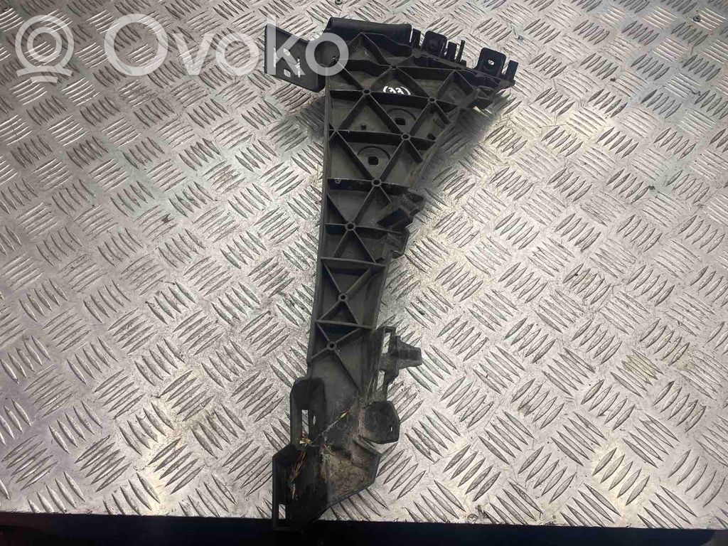 Audi Q7 4L Front bumper mounting bracket 
