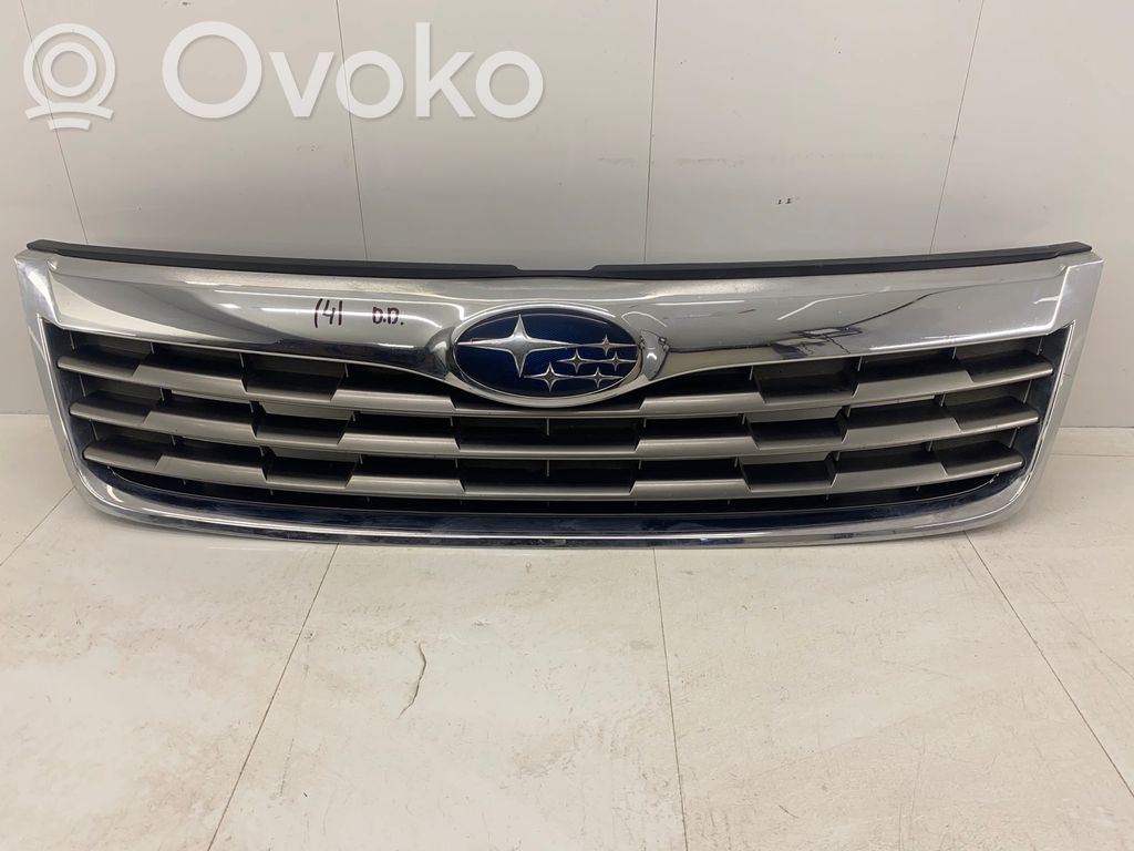 Subaru Outback Etupuskurin ylempi jäähdytinsäleikkö 