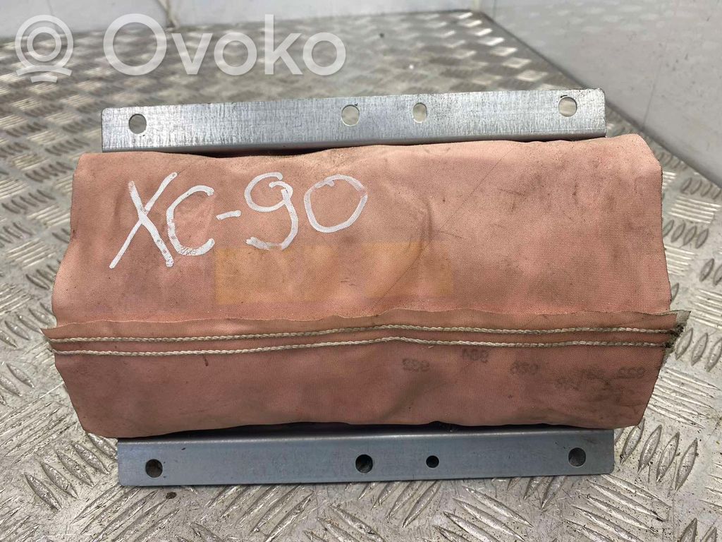 Volvo XC90 Matkustajan turvatyyny 