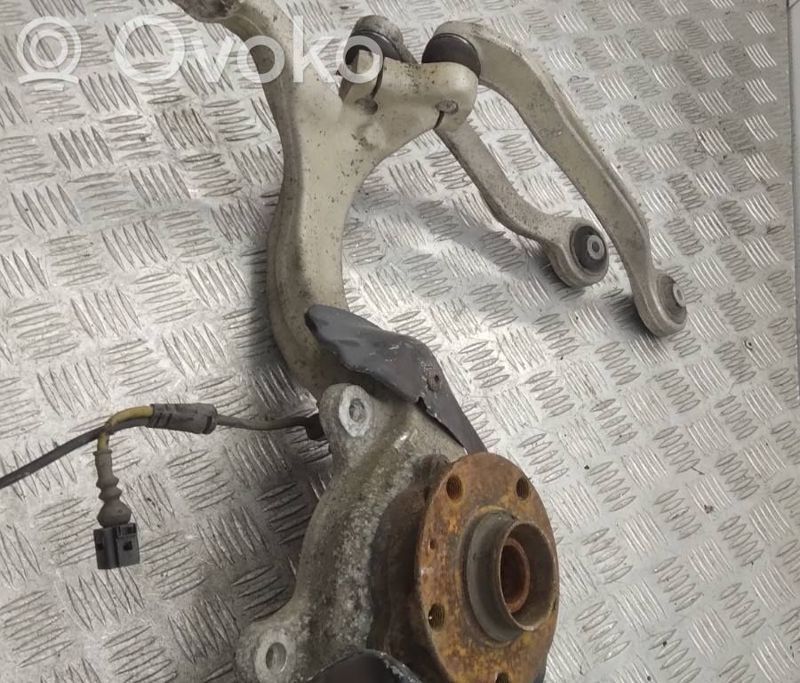 Front wheel hub   4E0258