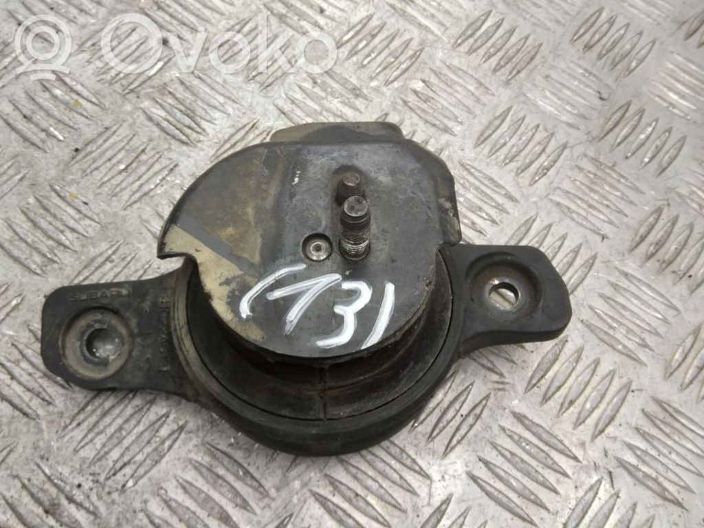 Subaru Outback Engine mount bracket 