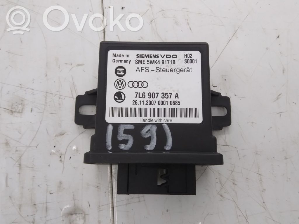 Volkswagen Touareg I Light module LCM 