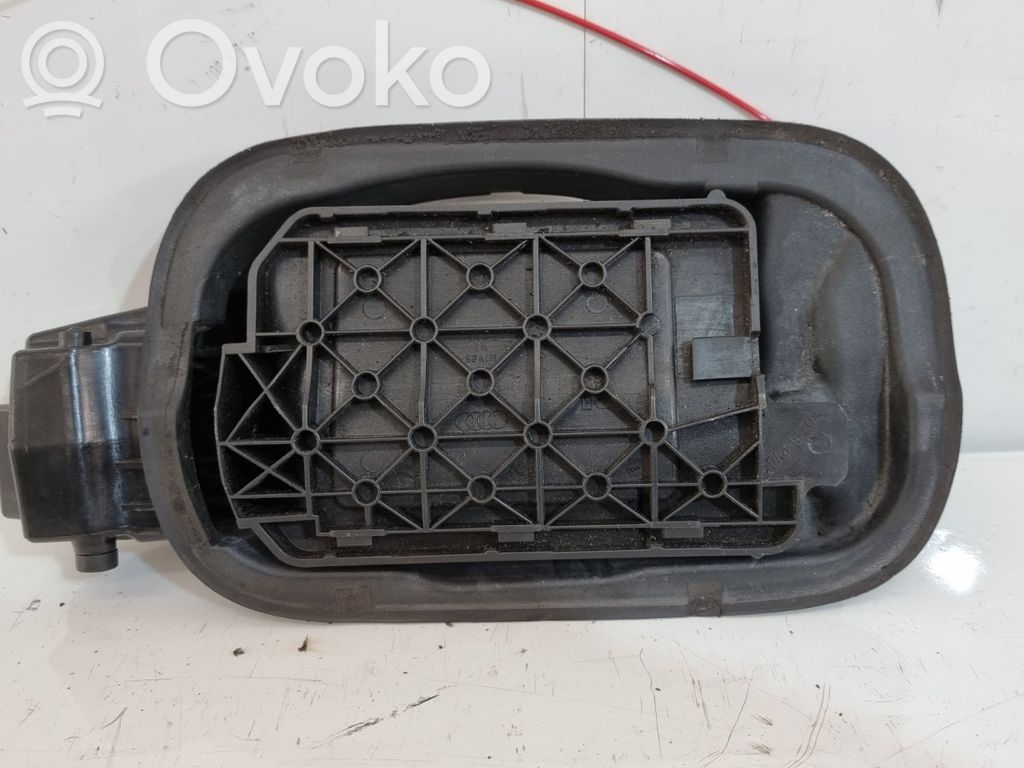 Audi Q7 4L Degalų bako dangtelis 