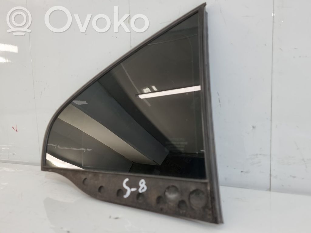 Volvo S80 Ventanilla de ventilación de la puerta trasera 