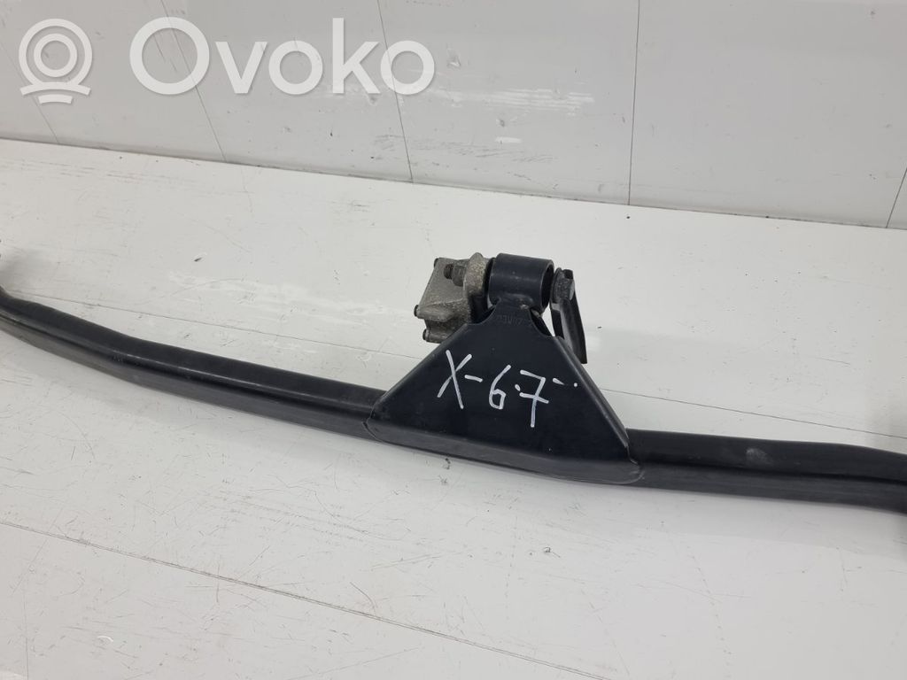 Engine mounting bracket   30671353