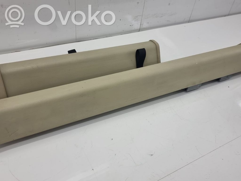 Volvo V60 Užuolaida (štorkė) 