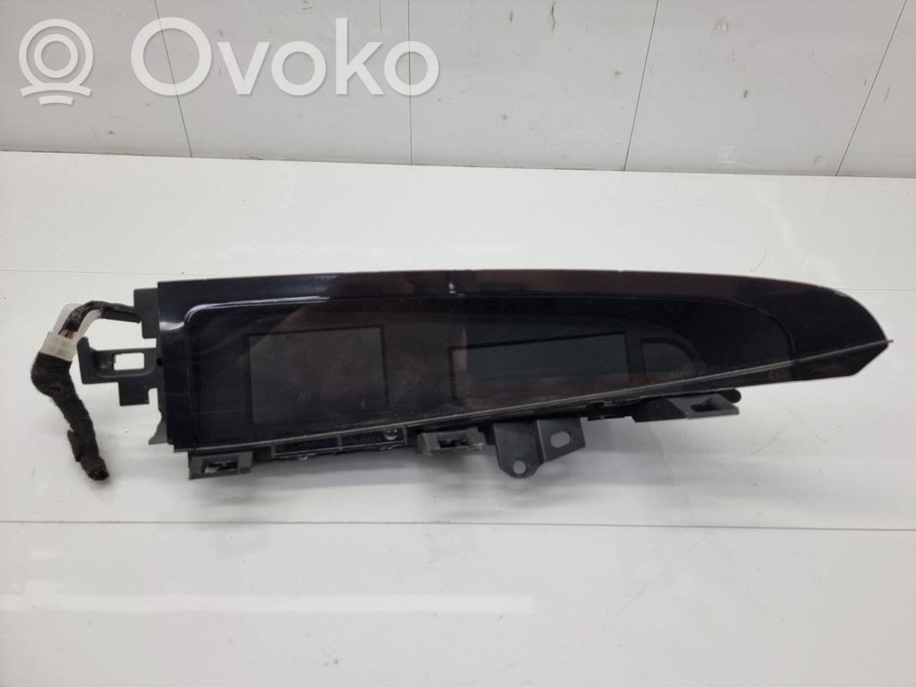 Mazda 3 II Speedometer (instrument cluster) 