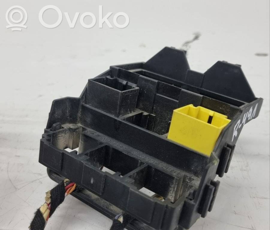 Fuse module   8D0937083