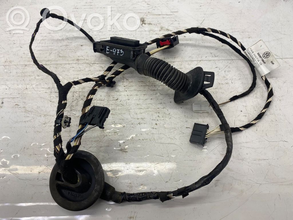 Volkswagen PASSAT B8 Cableado de puerta trasera 