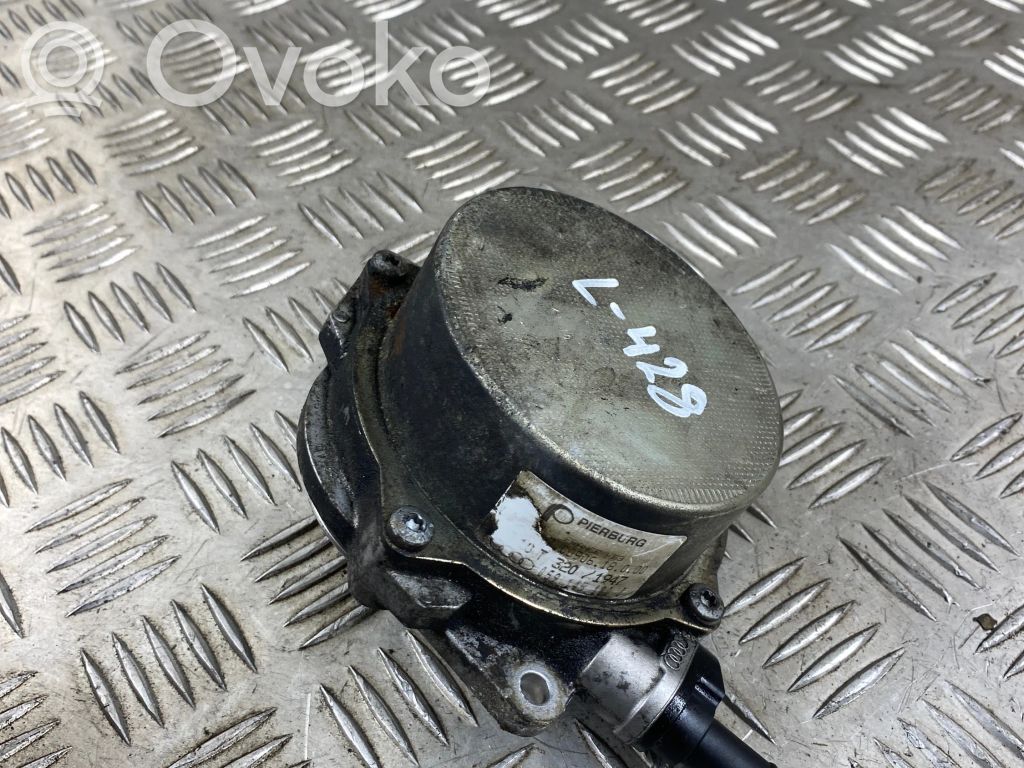 Audi A8 S8 D4 4H Vacuum pump 