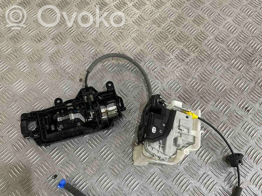 Audi A5 Front door lock 