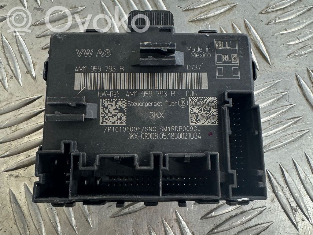 Audi Q7 4M Door control unit/module 