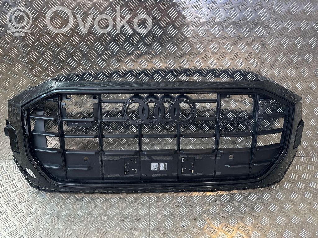 Audi Q8 Etusäleikkö 