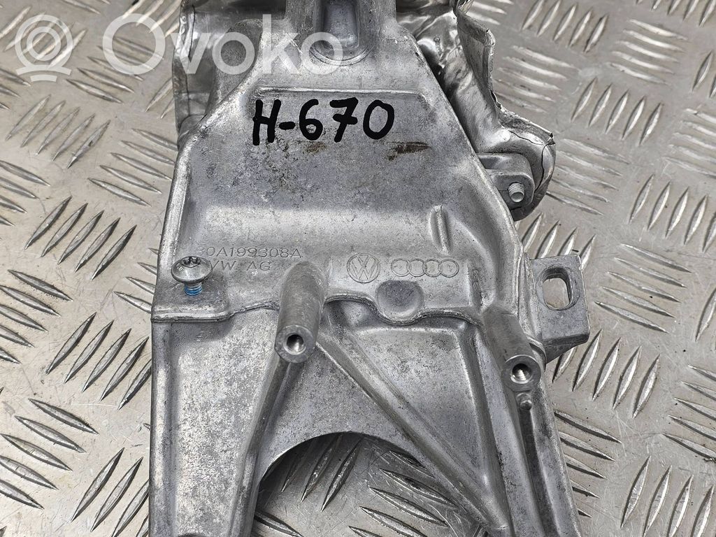 Audi Q5 SQ5 FY Engine mounting bracket 