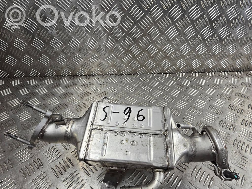 Audi Q5 SQ5 8R EGR valve cooler 