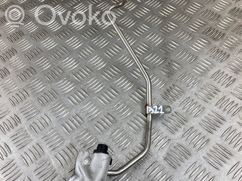 Caurulīte (-es) / šļūtene (-es)   059121598