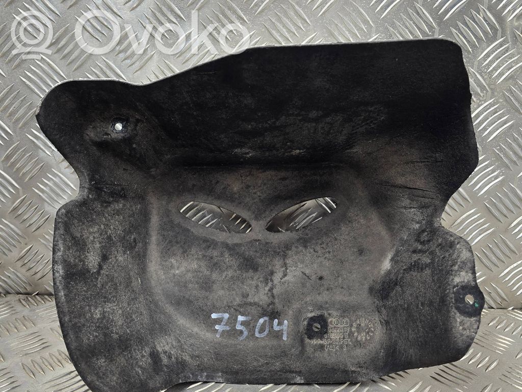 Audi Q7 4M Alustakaukalon verhoilu 
