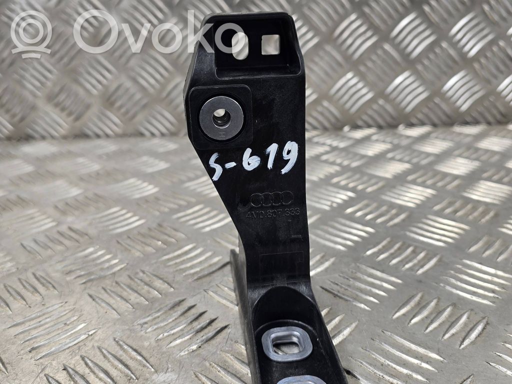 Audi Q7 4M Front bumper mounting bracket 