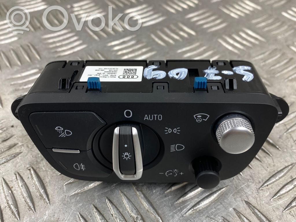 Audi Q7 4M Light switch 