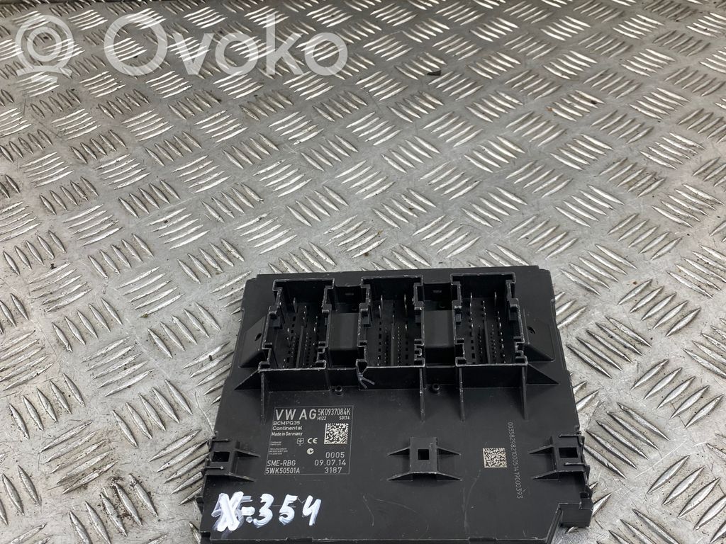Volkswagen PASSAT B6 Module confort 