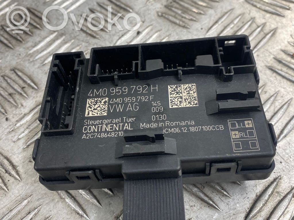 Audi Q7 4M Door control unit/module 