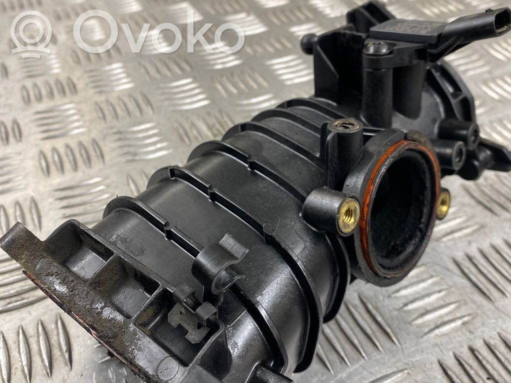 Audi Q7 4M Intake manifold 