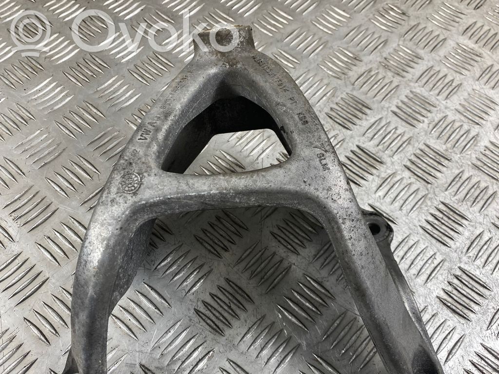 Audi A4 S4 B9 Engine mounting bracket 