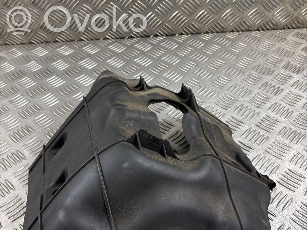 Motorabdeckung   4M0103926