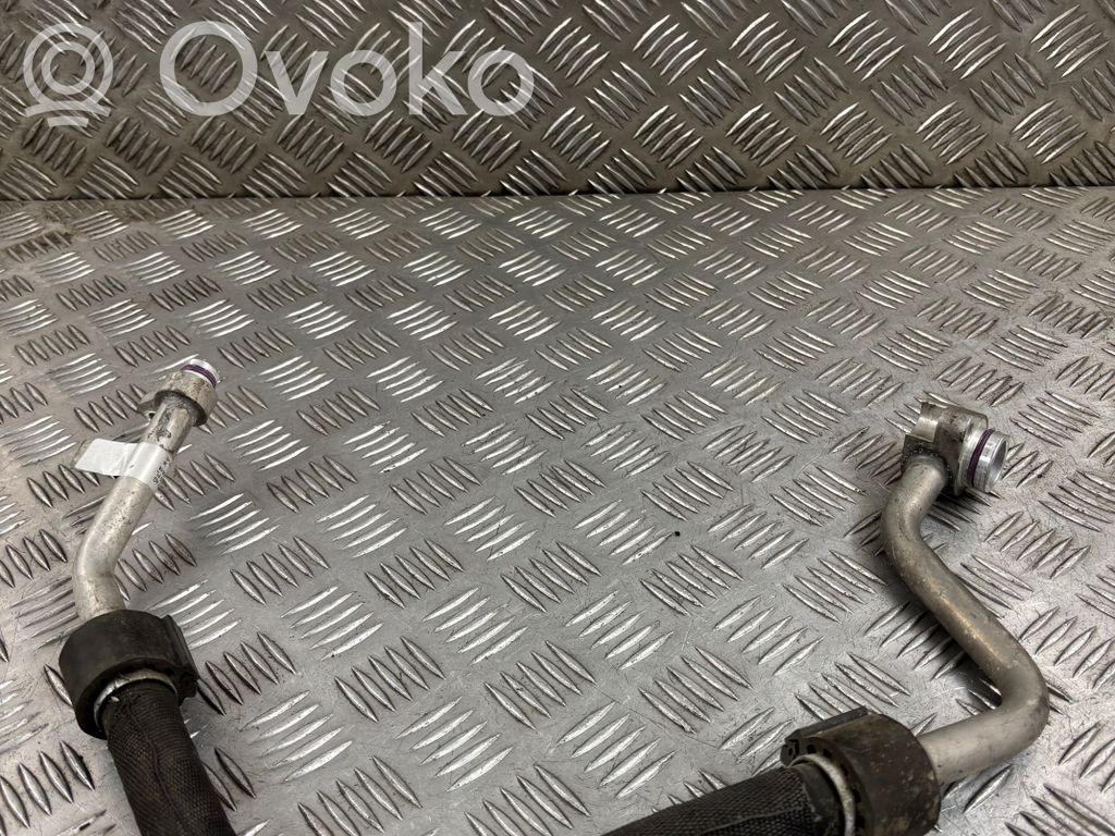 Audi Q7 4M Ilmastointilaitteen putki (A/C) 