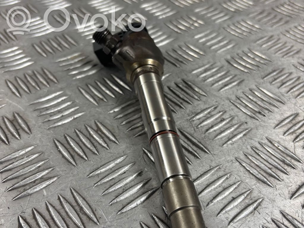 Inyector de combustible   04L130277AE