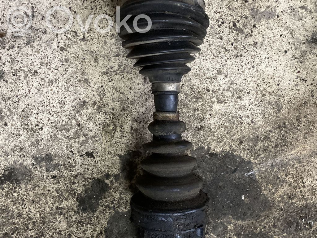 Etuvetoakseli   P9181533