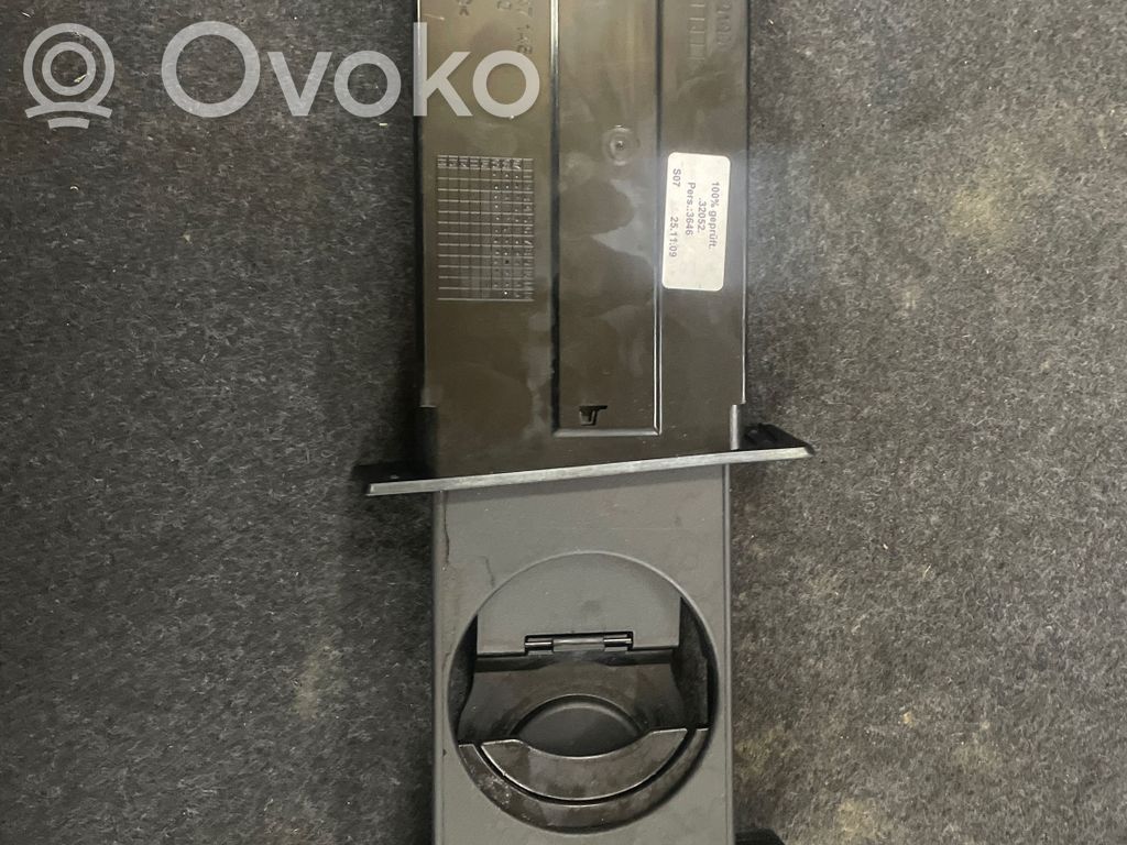 Puodelio laikiklis   51457047145,12145110,320520100