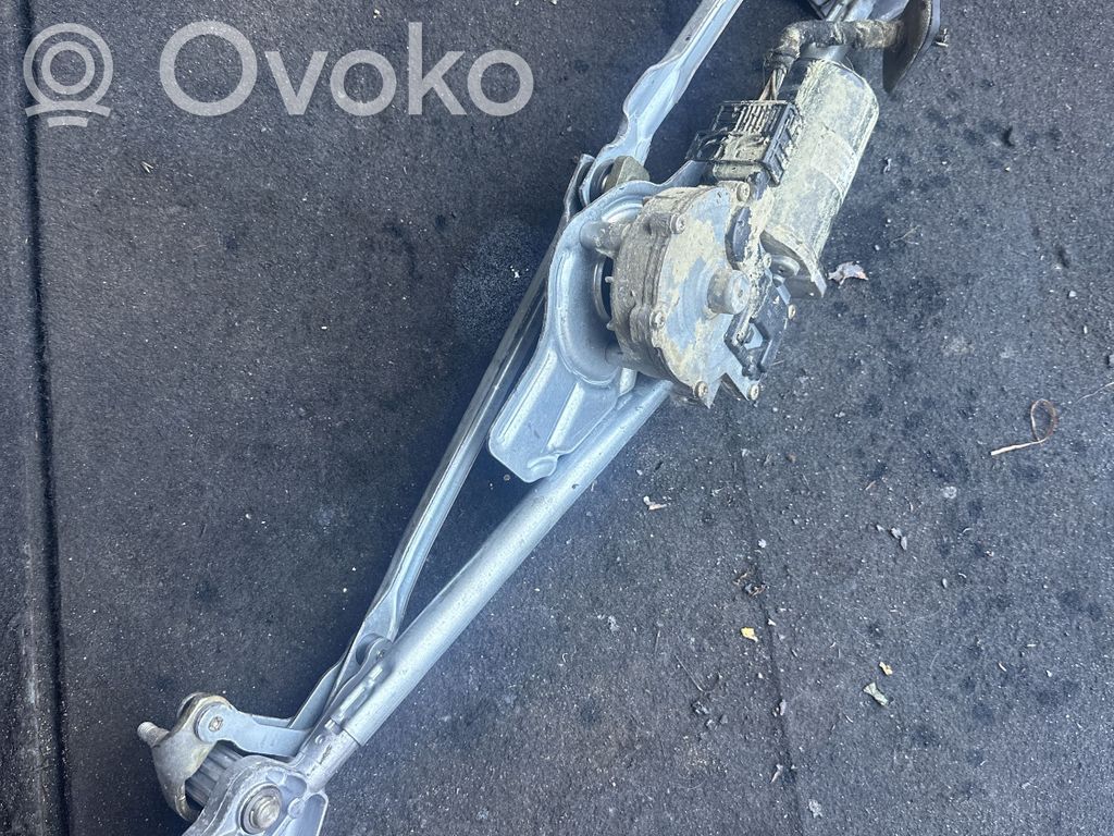 Front wiper linkage and motor